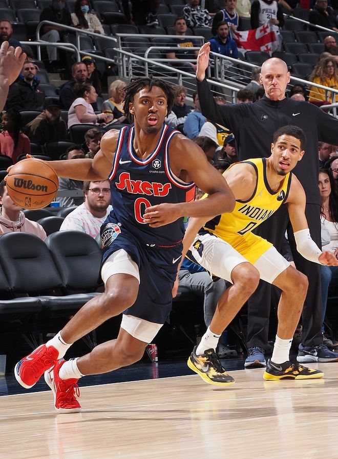 又见绝平！费城76人与那不勒斯鏖战至终场，张本智和读秒救主的简单介绍